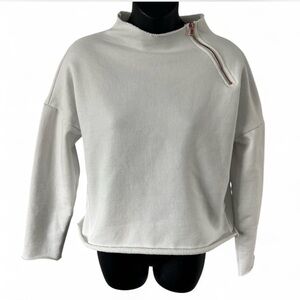 Local Authorities Women's White Sweater with Zipper Detail